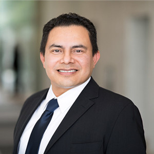 Spanish Speaking Attorney in Los Angeles CA - Josue Alberto Villalta