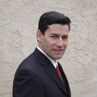 Latino Lawyers in California - Carlos Vinoly